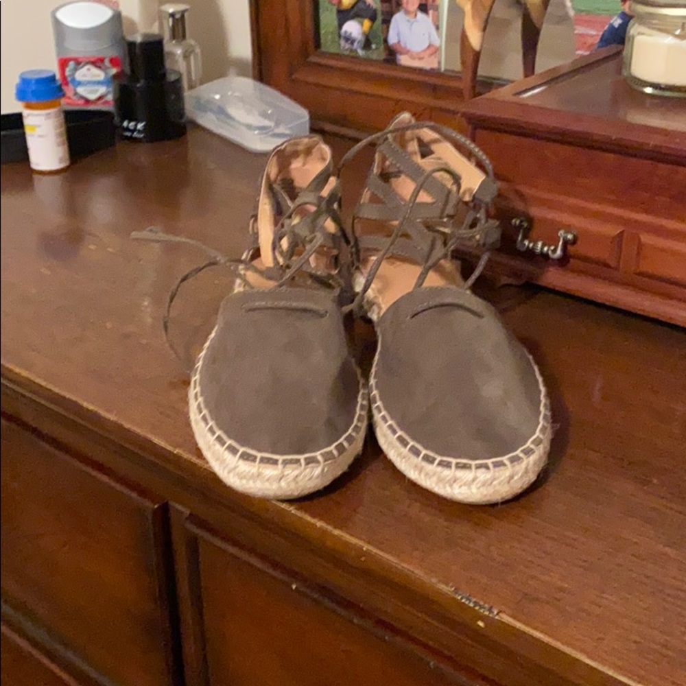 Me too Flight wage shoe